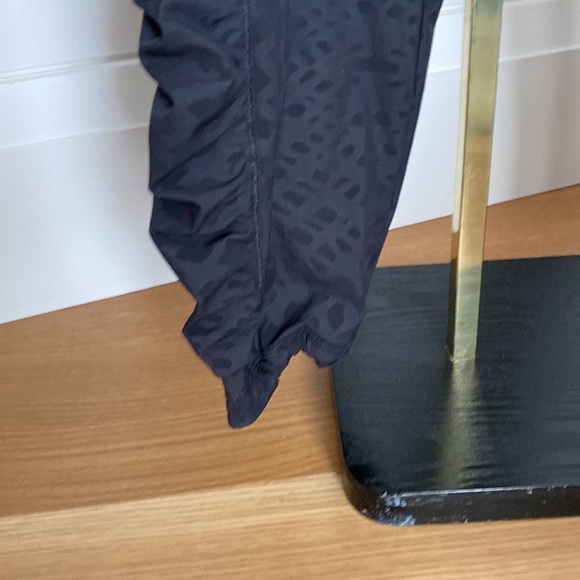 Lululemon lined pants leggings - Picture 4 of 8